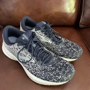 Brooks Launch 6 Size 14